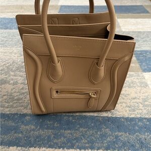 Elegant Tan Handbag